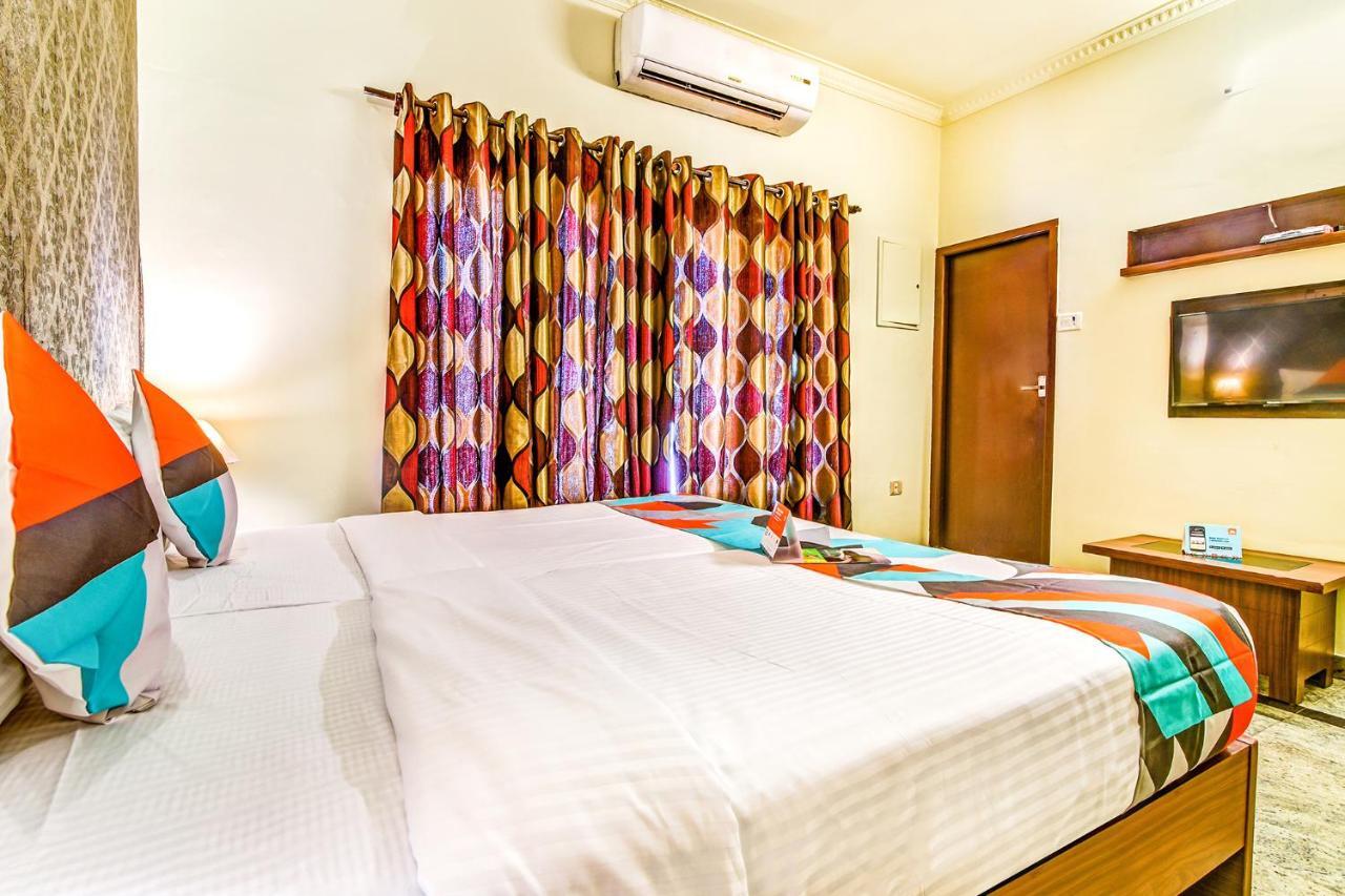 Fabexpress Nestlay Rooms - 100M From Velammal Hall, Moggappair Chennai Esterno foto