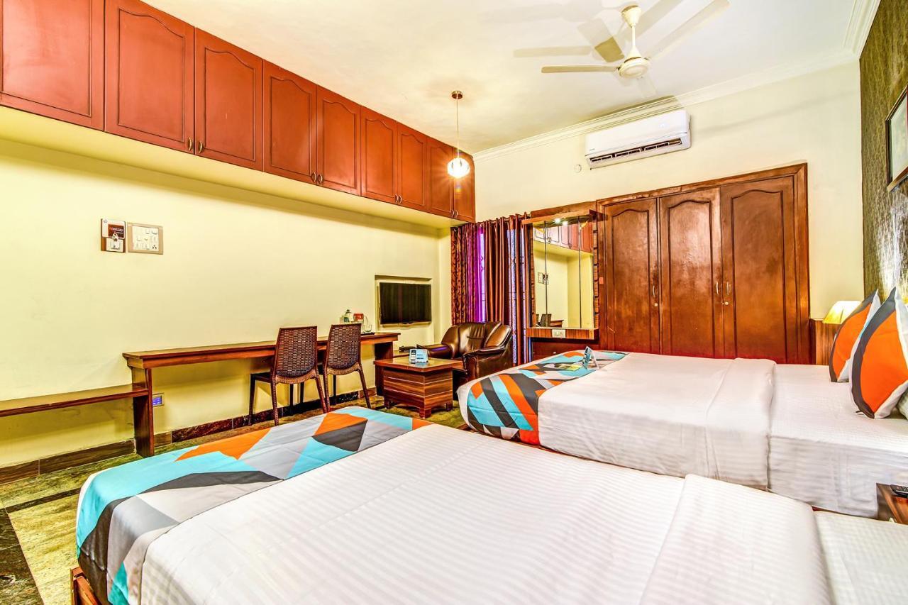 Fabexpress Nestlay Rooms - 100M From Velammal Hall, Moggappair Chennai Esterno foto